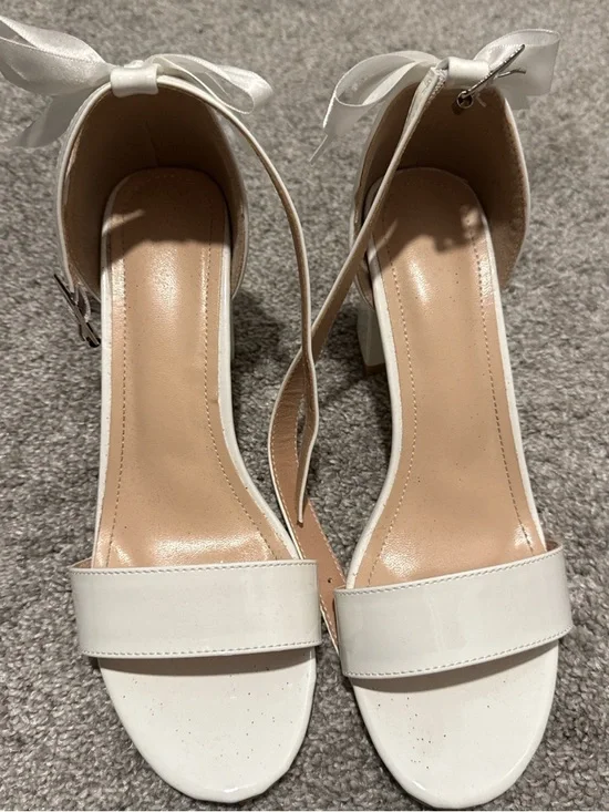 SHEIN White Ankle-Strap Block Heels with Ribbon Tie - Picture 3 of 3